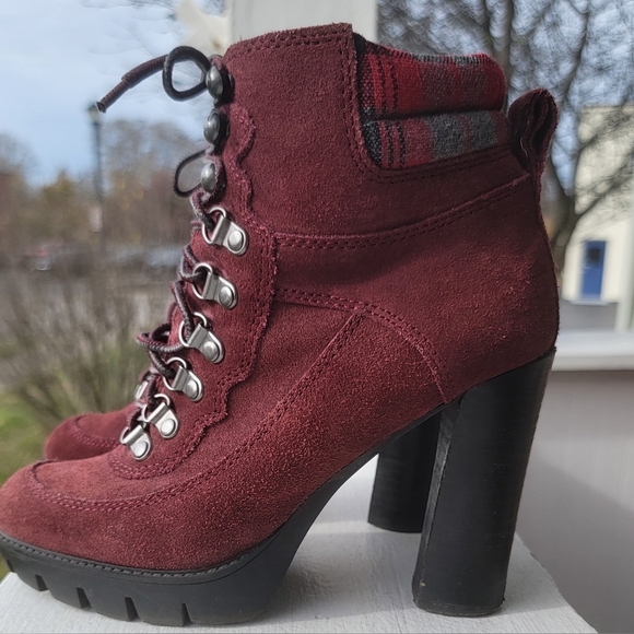 Nine West Abrial Lace Up Bootie - Picture 5 of 10